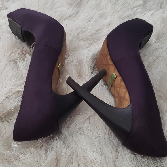 L.A.M.B. Pumps - Picture 6 of 6